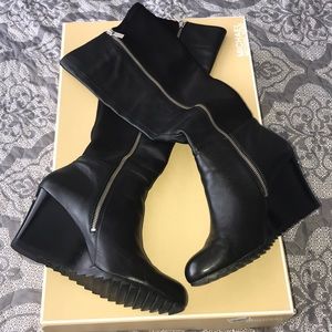 Bromley Wedge boot Leather/ Elastic Black 11M